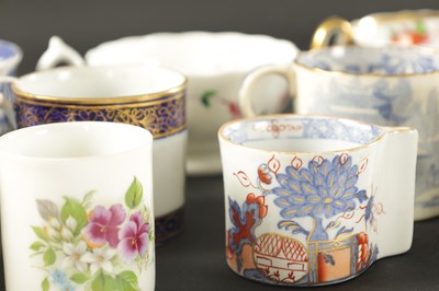 Lot 237 - A COLLECTION OF TWENTY-FIVE 19TH / 18TH CENTURY ENGLISH PORCELAIN TEA CUPS