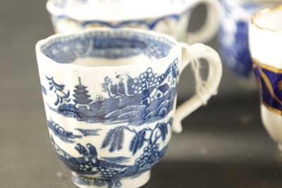 Lot 237 - A COLLECTION OF TWENTY-FIVE 19TH / 18TH CENTURY ENGLISH PORCELAIN TEA CUPS