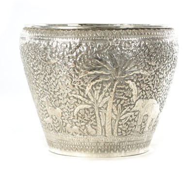 Lot 153 - A LARGE LATE 19TH CENTURY INDIAN SILVER METAL JARDINIERE