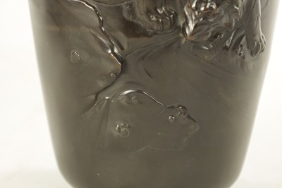 Lot 196 - A LARGE MEIJI PERIOD JAPANESE PATINATED BRONZE VASE