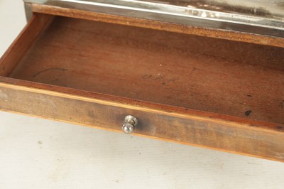 Lot 429 - AN UNUSUAL LATE GEORGIAN SHEFFIELD PLATE AND MAHOGANY DESK STAND