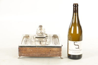 Lot 429 - AN UNUSUAL LATE GEORGIAN SHEFFIELD PLATE AND MAHOGANY DESK STAND