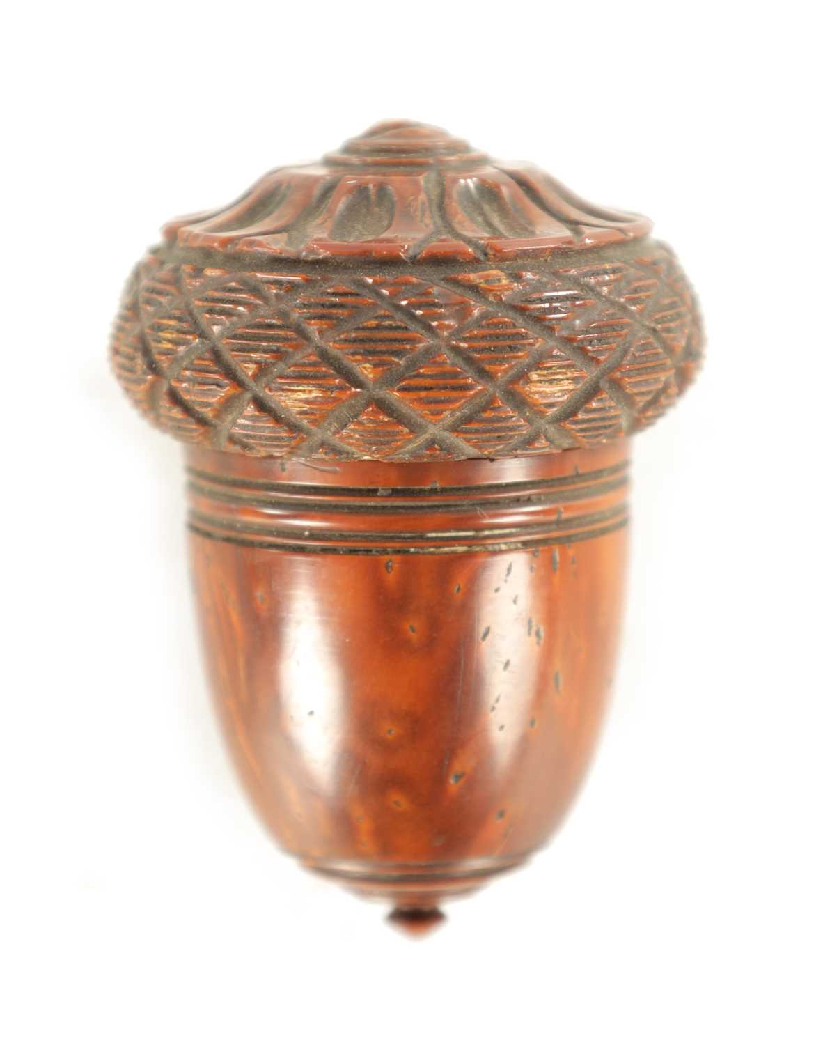 Lot 1213 - A LATE GEORGIAN TREENWARE NUTMEG GRATED FORMED AS AN ACORN