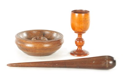 Lot 1162 - A GEORGIAN HARDWOOD SAILOR'S FID