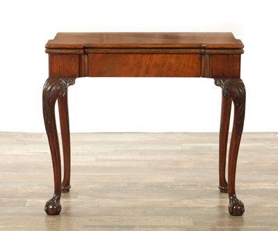 Lot 1236 - A GOOD GEORGE II MAHOGANY CARD TABLE