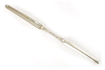 Lot 419 - A 19TH CENTURY CHINA TRADE SILVER MARROW SCOOP