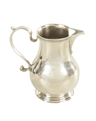 Lot 401 - A GEORGE I SPARROW BEAK SILVER CREAM JUG