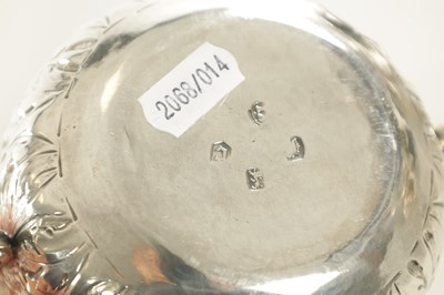 Lot 391 - A CHARLES II SILVER PORRINGER