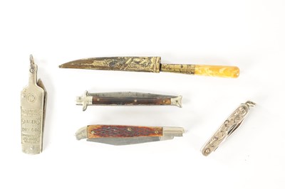 Lot 517 - A COLLECTION OF MINIATURE FOLDING KNIVES