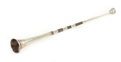 Lot 411 - A GEORGE V SILVER HUNTING HORN