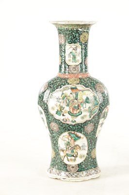 Lot 214 - AN 18TH/EARLY 19TH CENTURY CHINESE FAMILLE VERTE STONEWARE VASE