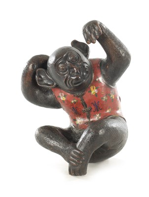 Lot 185 - A 19TH CENTURY CHINESE BRONZE AND CLOISONNE SCULPTURE OF A MONKEY