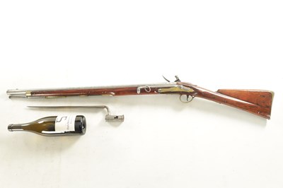 Lot 550 - A GEORGE III CAVALRY FLINTLOCK ELLIOTT CARBINE AND BAYONET SIGNED WHEELER