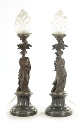 Lot 849 - A PAIR OF EARLY 20TH CENTURY BRONZE FIGURAL TABLE LAMPS