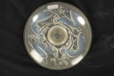 Lot 11 - A RENE LALIQUE 'QUATRE SIRENS' OPALESCENT INKWELL