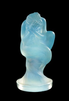 Lot 12 - A RENE LALIQUE BLUE STAINED OPALESCENT GLASS CAR MASCOT 'SIRENE'