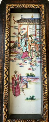 Lot 191 - A PAIR OF 19TH CENTURY CANTONESE FAMILLE ROSE HANGING PLAQUES