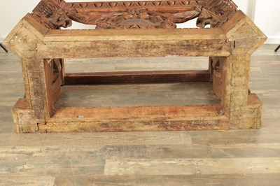 Lot 1337 - A RARE 18TH CENTURY STYLE CARVED PINE CONSOLE TABLE IN THE MANNER OF WILLIAM KENT