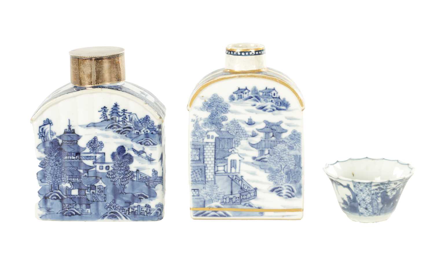 Lot 128 - TWO 19TH CENTURY CHINESE BLUE AND WHITE TEA CADDIES AND A SAKE CUP