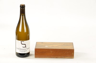 Lot 1151 - AN EARLY 20TH CENTURY MOTHER OF PEARL INLAID BOX