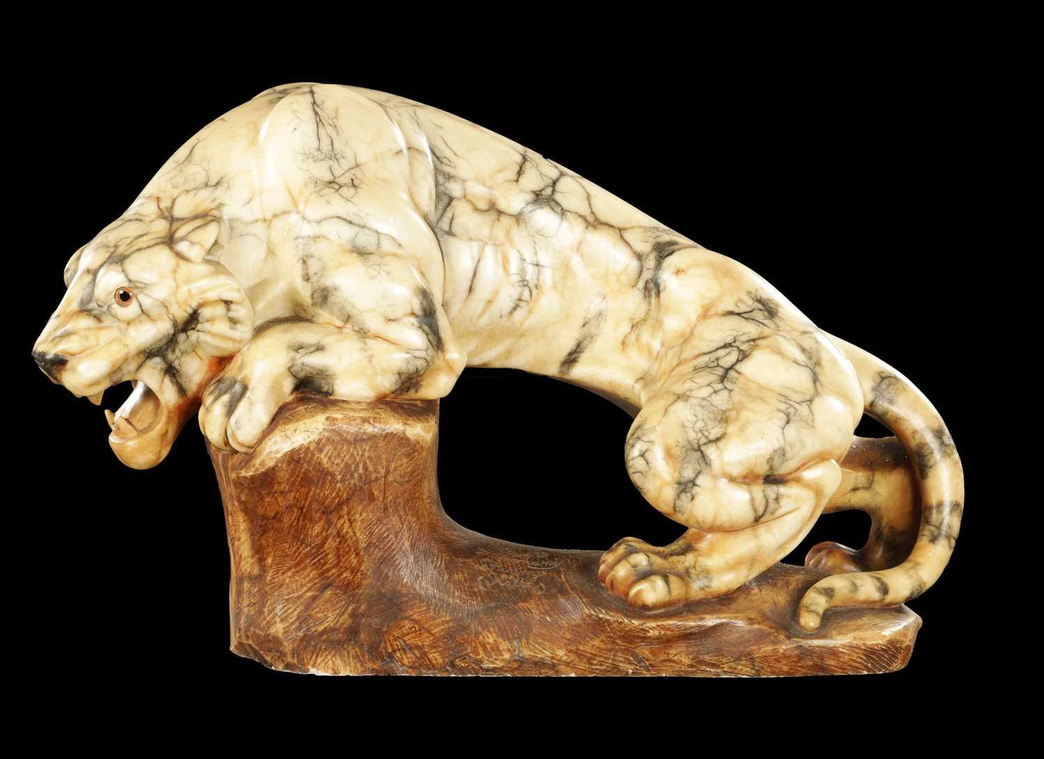 Lot 783 - D. ROMANI, FLORENCE, ITALY. A FINE CARVED MARBLE SCULPTURE OF A TIGER