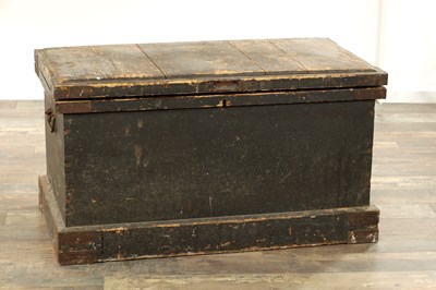 Lot 1413 - A 19TH CENTURY CABINET MAKER'S TOOL CHEST