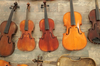 Lot 614 - A COLLECTION LOT OF VIOLINS AND BOWS