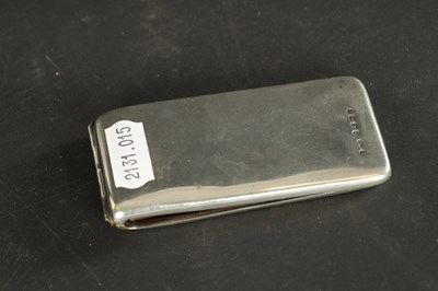 Lot 447 - A RECTANGULAR SILVER AIDE MEMOIRE