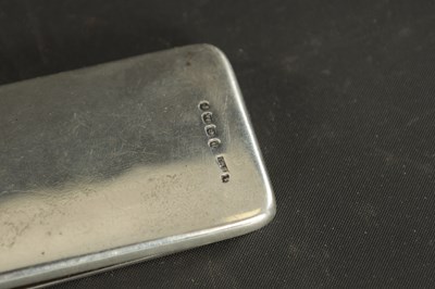 Lot 447 - A RECTANGULAR SILVER AIDE MEMOIRE