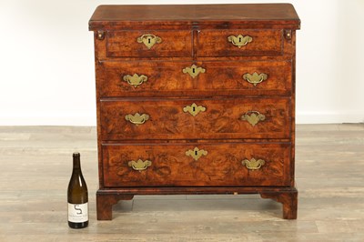 Lot 1415 - AN EARLY 18TH CENTURY FIGURED WALNUT AND HERRING BANDED BACHELORS CHEST