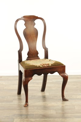 Lot 1381 - A GOOD GEORGE II WALNUT SIDE CHAIR