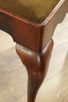 Lot 1381 - A GOOD GEORGE II WALNUT SIDE CHAIR