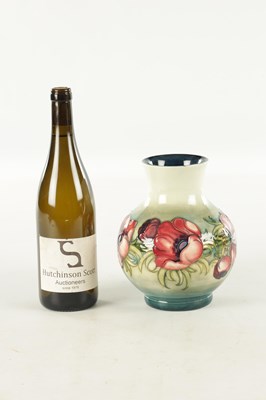 Lot 40 - AN ANEMONE PATTERN MOORCROFT VASE