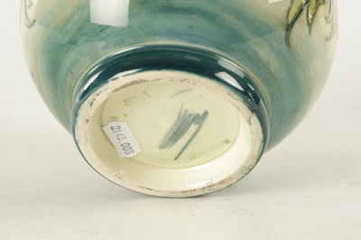 Lot 40 - AN ANEMONE PATTERN MOORCROFT VASE