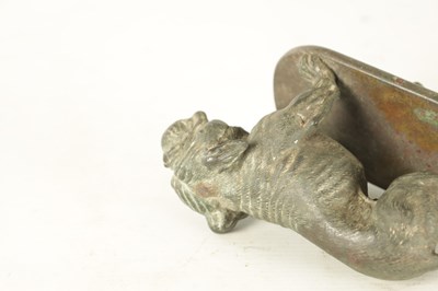 Lot 580 - A GOOD QUALITY BRONZE BULLDOG CAR MASCOT BY FINNIGANS, LONDON