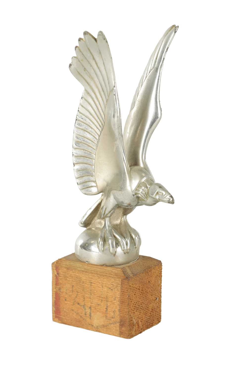 Lot 589 - A FRENCH ‘VULTURE’ CAR MASCOT BY MAX LE VERRIER