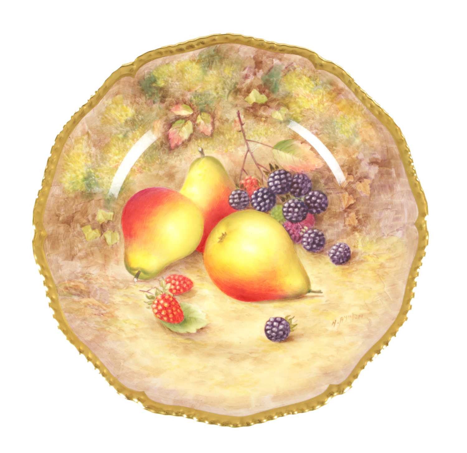 Lot 56 - A MID 20TH CENTURY ROYAL WORCESTER SCALLOPED EDGE CABINET PLATE PAINTED WITH FRUIT