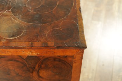 Lot 1306 - A FINE WILLIAM AND MARY OYSTERED LABURNUM INLAID CHEST OF DRAWERS