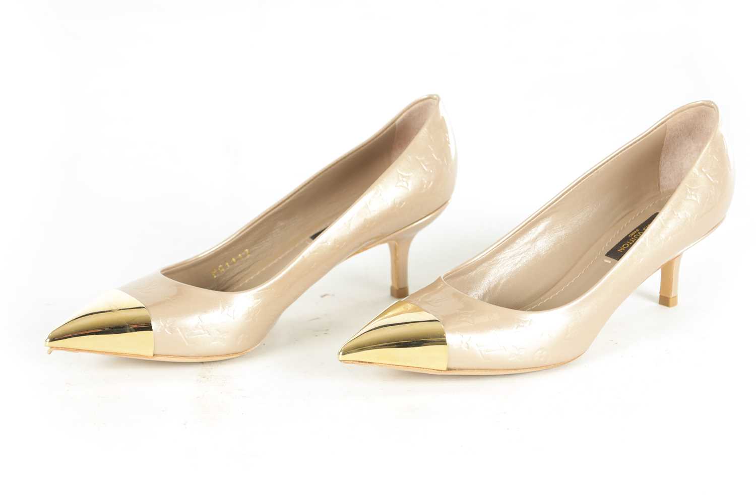 Lot 794 - A PAIR OF GENUINE LOUIS VUITTON BEIGE MONOGRAM VERNISSAGE ALLAMANDA CAP-TOE PUMPS