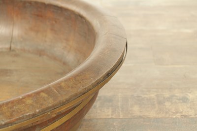 Lot 885 - A LARGE 19TH CENTURY PITCH PINE COOPERED BOWL OF LARGE SIZE