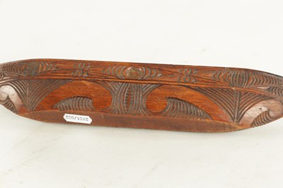 Lot 947 - A 19TH / 20TH CENTURY CARVED SOUTH ISLANDS SCULPTURE OF A BOAT