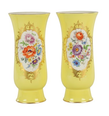 Lot 78 - A LARGE PAIR OF 19TH CENTURY MEISSEN PORCELAIN VASES