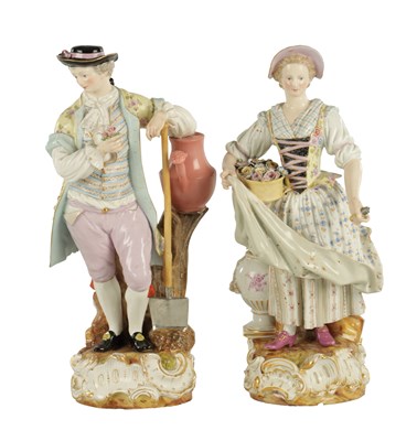 Lot 90 - A LARGE PAIR OF 19TH CENTURY MEISSEN PORCELAIN FIGURES