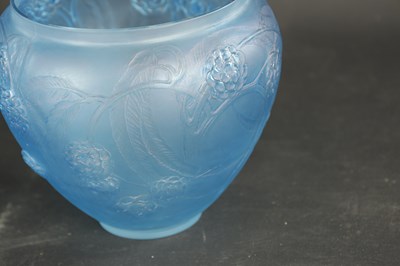 Lot 34 - A RENE LALIQUE BLUE STAINED 'NEFLIERS' VASE