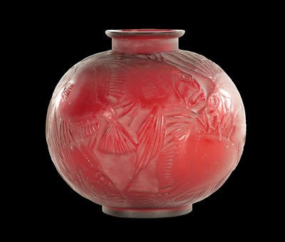 Lot 35 - A RENE LALIQUE CASE CHERRY RED AND AMBER GLASS 'POISSONS' GLOBULAR VASE