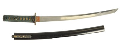 Lot 286 - A GOOD QUALITY JAPANESE WAKIZASHI SWORD AND KODZUKA