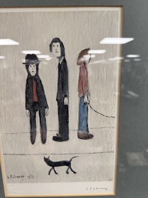 Lot 878 - A 20TH CENTURY L. S. LOWRY SIGNED PRINT 'THREE MEN AND A CAT'