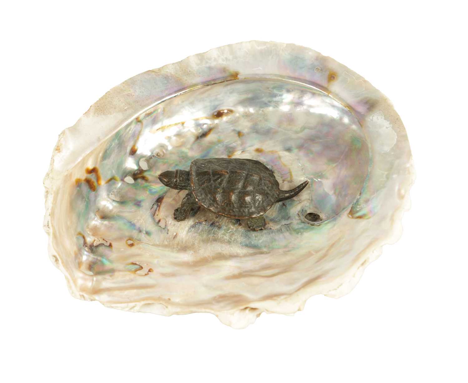 Lot 276 - A JAPANESE MEIJI PERIOD IRIDESCENT SHELLWORK SHALLOW DISH