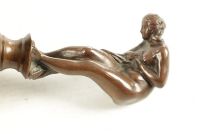 Lot 621 - AN ART NOVEAU FRENCH BRONZE DESK SEAL