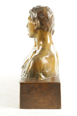Lot 613 - ADOLF JOSEF POHL (1872-1930) AN ARTS AND CRAFTS TWO-COLOUR PATINATED BRONZE SCULPTURE L'AMOUR